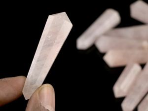 Torres de cristal de labradorita natural al por mayor para sanación y decoración, torre de cristal de mármol - Product Image 3