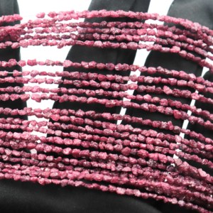 Cuentas de Diamante Rosa Natural en Bruto de 2-4 mm, Sin Cortar, Libres de Conflictos, Certificadas por CMA, JAIPUR GEMS HOUSE, para la Elaboración de Collares - Product Image 1