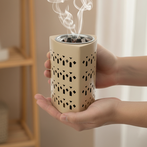 Brûleur d'encens Bakhoor Premium Blanc Royal en Métal et Bois Écologique Durable, Support d'Encens Artistique Moderne Antique Personnalisable pour Hôtels - Product Image 1