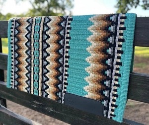 Tapis de selle pour cheval de style western, fabriqué en Inde, en 100% laine de Nouvelle-Zélande, disponible en gros. - Product Image 1