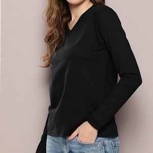 T-shirt à manches longues col en V pour femme, style streetwear du Bangladesh, coupe classique, respirant, avec coutures inversées et bords bruts, toucher doux - Product Image 5