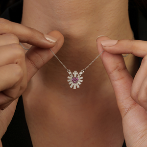 Collier pendentif Cœur Sacré soleil éclatant en or blanc 14 carats, serti de rubis et de diamants, fait main, design le plus récent, 100% authentique - Product Image 2