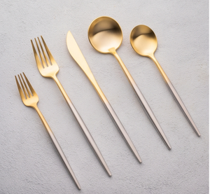 Service de couverts minimalistes en or fin, finition miroir haute brillance, vaisselle de mariage, couverts en métal, design élégant pour la maison, les mariages et les événements - Product Image 1