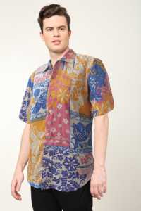 Chemise tendance pour homme, multicolores, en polyester, à motifs floraux, coupe classique, avec col chemise et manches courtes, pour un usage décontracté - Product Image 3