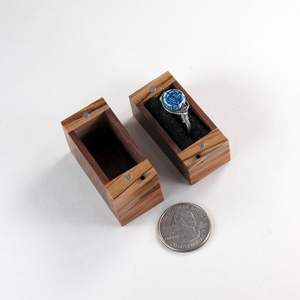 Caja de Madera Clásica para Exhibir Anillos de Pareja, Caja de Madera para Propuesta de Matrimonio, Caja de Madera Rústica Hecha a Mano para Guardar Anillos - Product Image 2