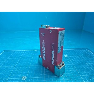 Horiba STEC ตัวควบคุมการไหลของมวลดิจิตอลแบบ SEC-Z521XN ใช้เป็นชิ้นส่วนอุปกรณ์เซมิคอนดักเตอร์รุ่นเก่า - Product Image 2