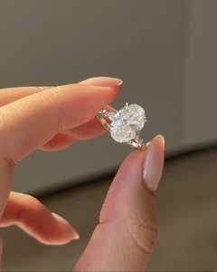 Anillo Clásico de Diamante Simulado con Corte Ovalado, 1.00CT, Cultivado en Laboratorio, Certificado IGI, Plata 925, Regalo de Boda o Compromiso para Enamorados - Product Image 1