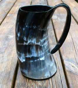 Taza de Cuerno de Búfalo Hecha a Mano de Primera Calidad, Acabado Natural Pulido, Estilo Rústico Duradero, Recipiente Único para Bebidas Decorativo - Product Image 1