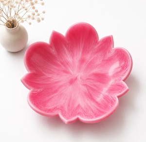 Bol décoratif en résine artisanale de qualité supérieure pour une expérience culinaire élégante et une présentation intérieure raffinée - Product Image 1