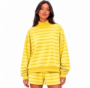 Conjunto de Sudadera y Pantalones Cortos Casuales para Mujer, Sudadera Holgada con Hombros Caídos y Cuello Alto, Pantalones Cortos Ligeros y Cómodos - Product Image 5