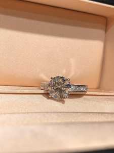 Anillo Romántico de Moissanita Brillante de 7MM con Corte Redondo, Rodio con Plata 925 Original, Regalo de Boda para Novia - Product Image 6