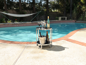 Anne Home Mesa Auxiliar Redonda con Marco Cromado para Sala de Estar 48.26Lx47.62Wx55.88H cm - Product Image 6