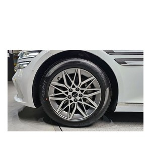 Genesis G80 2024 2.5 Turbo Gasolina 2WD con 23,126 km, Caja de Cambios Automática, Asientos de Cuero, Volante a la Izquierda, Cámara Trasera - Product Image 5