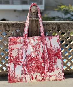 Elegante bolso de hombro acolchado de algodón estampado para mujer: combinación perfecta de comodidad y glamour - Product Image 3