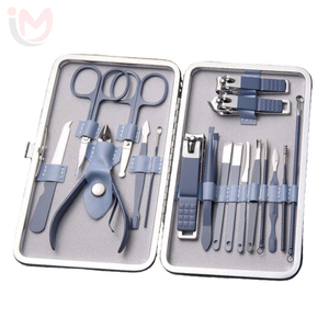Kit de manucure en acier inoxydable de 18 pièces avec outils de pédicure dans un étui portable - Product Image 2