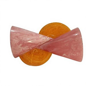 แจกันดอกไม้ทรงกรวยเรซิ่นหรูหราทันสมัยสำหรับตกแต่งโต๊ะบ้าน งานฝีมืออินเดียสไตล์ล่าสุด ขายส่ง - Product Image 1