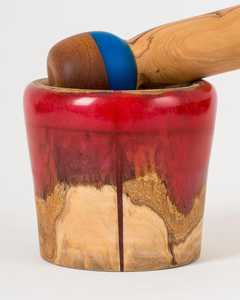 Mortero y pilón artesanales de madera y resina, elegante molinillo de cocina perfecto para triturar hierbas y especias. - Product Image 5