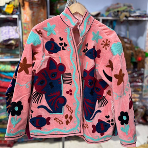 Chaqueta Bomber de Invierno de Algodón Suzani Hecha a Mano en India, con Bordado Floral, Cierre de Botones, Cuello Alto Unisex - Product Image 1