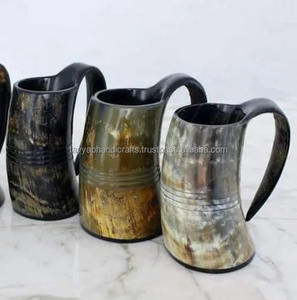 Chopes à bière en corne de buffle naturelle de qualité supérieure, finition artisanale, style corne à boire viking, motif animal sculpté, provenance Inde - Product Image 6