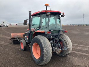 Tracteur balayeuse L5240 – Équipement Premium Prêt à l'Exportation – Fourniture en Gros Robuste - Product Image 4