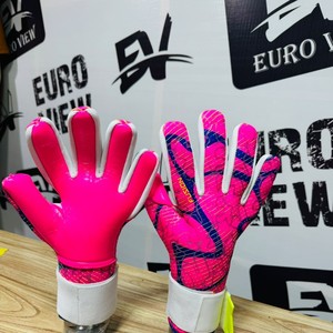 ถุงมือผู้รักษาประตูฟุตบอล Aim GK AI850850 สีดำ ทำจากยางลาเท็กซ์ สำหรับทุกเพศ พร้อมสายรัดข้อมือแบบปรับได้ด้วยแถบตีนตุ๊กแก พิมพ์ลายด้วยความร้อน - Product Image 3