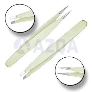 Ensemble de pinces à sourcils personnalisées en acier inoxydable, manches vert clair, pointe inclinée, pointe fine, durables et légères pour la beauté - Product Image 4