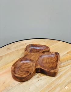 Bol en bois au design classique avec base en métal pour une mise en place élégante sur la table à manger, offrant une élégance intemporelle et une durabilité naturelle - Product Image 2