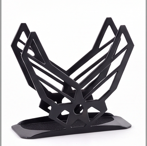 Porte-serviettes en métal couleur marron avec un design unique en forme de papillon pour la vaisselle de mariage, l'usage domestique et la cuisine - Product Image 5