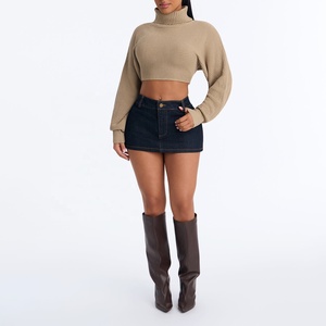 Pull court tendance pour femme avec logo personnalisé, col roulé beige, manches longues, tricot côtelé épais, style décontracté - Product Image 4