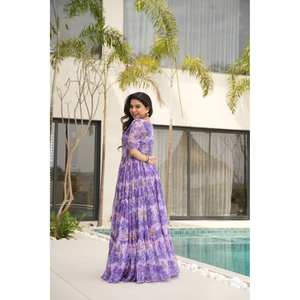 Magnifique robe de soirée à imprimé floral pour les fêtes, rehaussez votre look avec cette élégante robe. - Product Image 3