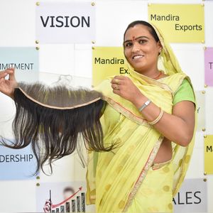 Extensiones de cabello humano vietnamita recto frontal 13*4 negro sin enredos al por mayor Natural alineado con cutícula 100% - Product Image 4