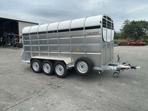 Fournisseur en gros de remorques pour bétail, moutons, chèvres, vaches et animaux d'élevage de qualité supérieure et abordables à vendre - Product Image 3