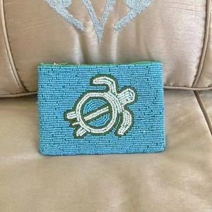 Monedero Llavero de Textil Bordado con Cuentas de Cristal y Borla, Cartera de Muñeca con Cierre de Cremallera, Hecho a Mano y Personalizable - Product Image 1