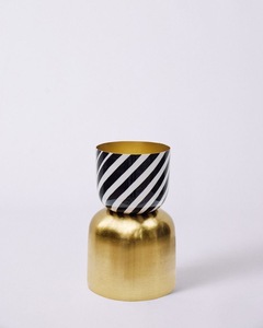 Macetero Moderno de Metal Dorado, Diseño Minimalista, Soporte para Plantas de Interior, Decoración de Escritorio, Acabado con Recubrimiento en Polvo - Product Image 2