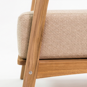 Fauteuil lounge individuel en bois minimaliste moderne, structure en bois naturel, coussins crème clair, durable, écologique, pour salon ou hôtel - Product Image 3