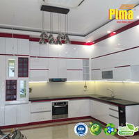 Plaques PVC PIMA FB modèle 12 mm d'épaisseur, résistantes aux intempéries, avec services de découpe et d'impression personnalisés, dimensions 2440x1220 mm