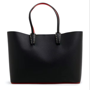 Sac fourre-tout en cuir véritable noir avec garniture et clous rouges, design élégant à ouverture supérieure pour femmes, idéal pour le shopping en toutes saisons - Product Image 4