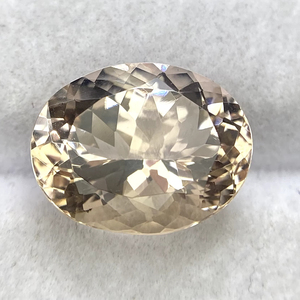 Pierre naturelle certifiée Morganite de forme ovale avec une couleur et un lustre excellents, Beryl naturel de 6,33 carats, nette à la loupe - Product Image 1