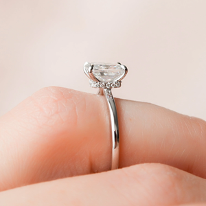 แหวนเพชรทรงเรเดียนท์คัท ดีไซน์เรียบหรูสำหรับผู้หญิง ชุบทองคำ 14K  พร้อมเคลือบโรเดียม รูปทรงเรขาคณิต - Product Image 3