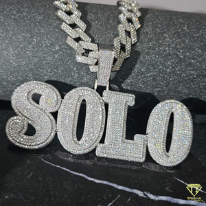 สร้อยคอจี้หรูหรา "82" ประดับเพชรแบบ Iced Out พร้อมสายคิวบา ของขวัญเครื่องประดับแฟชั่นสำหรับเขา - Product Image 2