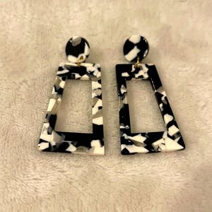 ต่างหูเรซิ่นทำมือขายส่ง เครื่องประดับแฟชั่นทันสมัยสำหรับผู้หญิง - Product Image 4