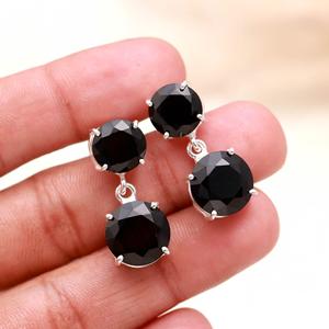 Boucles d'oreilles pendantes en onyx noir, coupe ronde, argent sterling 925 |   Bijoux en pierres précieuses noires naturelles |   Boucles d'oreilles pendantes élégantes faites à la main pour femme - Product Image 1