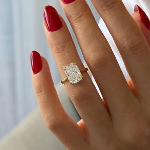 แหวนหมั้นเพชรแบบซ่อนทรงกรงเล็บคู่4กะรัต14K/18K ได้รับการรับรองจาก IGI เพชรชั้นดีดีไซน์ทันสมัย - Product Image 5