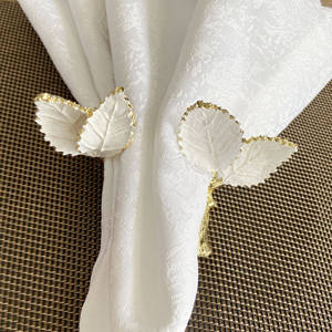 Ensemble d'anneaux de serviette décoratifs pour table à manger, style de table luxueux pour hôtels, restaurants et décoration intérieure - Product Image 1