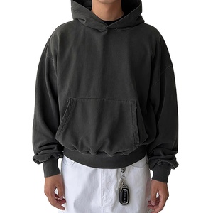 Vente flash : sweat à capuche court pour homme 100% coton 450 g/m², coupe ample, design personnalisé avec logo, coupe carrée - Product Image 3