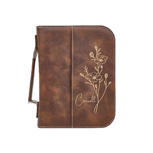 Housse de Bible en Cuir Véritable Personnalisée avec Fleur de Naissance Gravée, Étui de Bible en Cuir, Pochette de Livre Religieux, Cadeau Religieux - Product Image 1