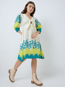 Vestidos maxi de moda con estilo étnico para mujer, vestidos maxi indios bordados a mano para fiesta, de manga corta y estilo envolvente para mujer. - Product Image 4