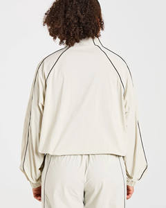 Nouvelle Collection : Survêtement et Jogger Personnalisés avec Fermeture Éclair, Piping Contrastant, en Nylon Léger – Tenue de Sport Femme (Hoodies & Sweatshirts) - Product Image 2