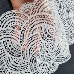 Bande de dentelle extensible légère abstraite 20 cm en nylon et élasthanne tricotée pour soutien-gorge de mariage et lingerie - Product Image 4