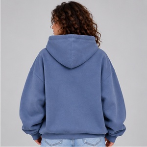 Sudadera con Capucha de Alta Calidad, Personalizada con Logotipo OEM, 100% Algodón Grueso, Estilo Urbano Oversize para Mujer, con Letras Varsity y Hombros Caídos - Product Image 3